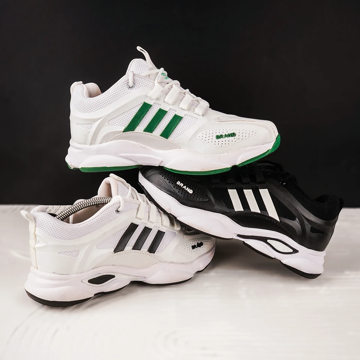 کفش ورزشی مردانه سفید سبز Adidas مدل Ravan
