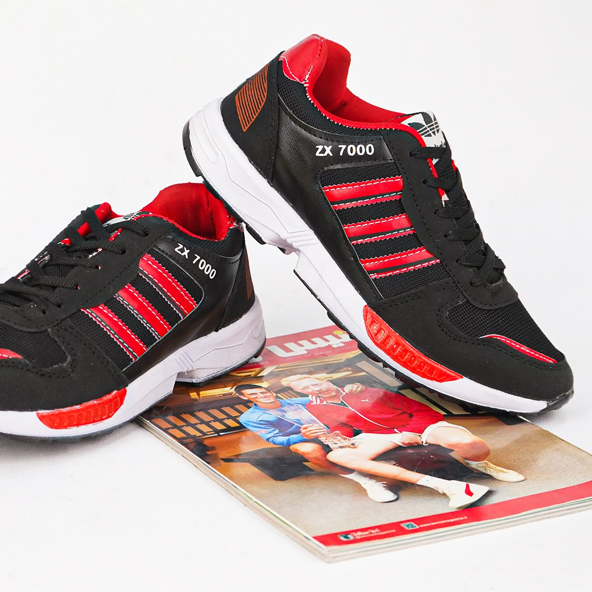 کفش ورزشی مردانه مشکی قرمز مدل ZX7000